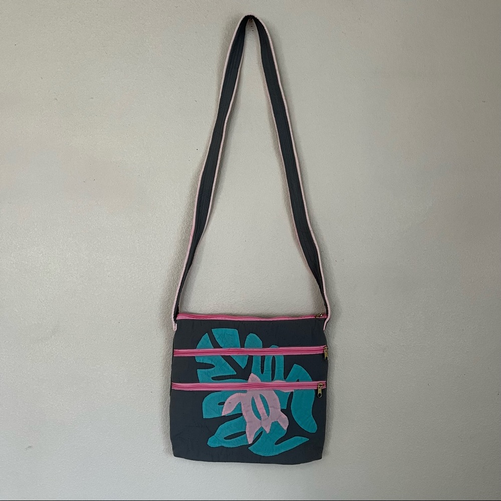 Hawaiian quilt messenger bag